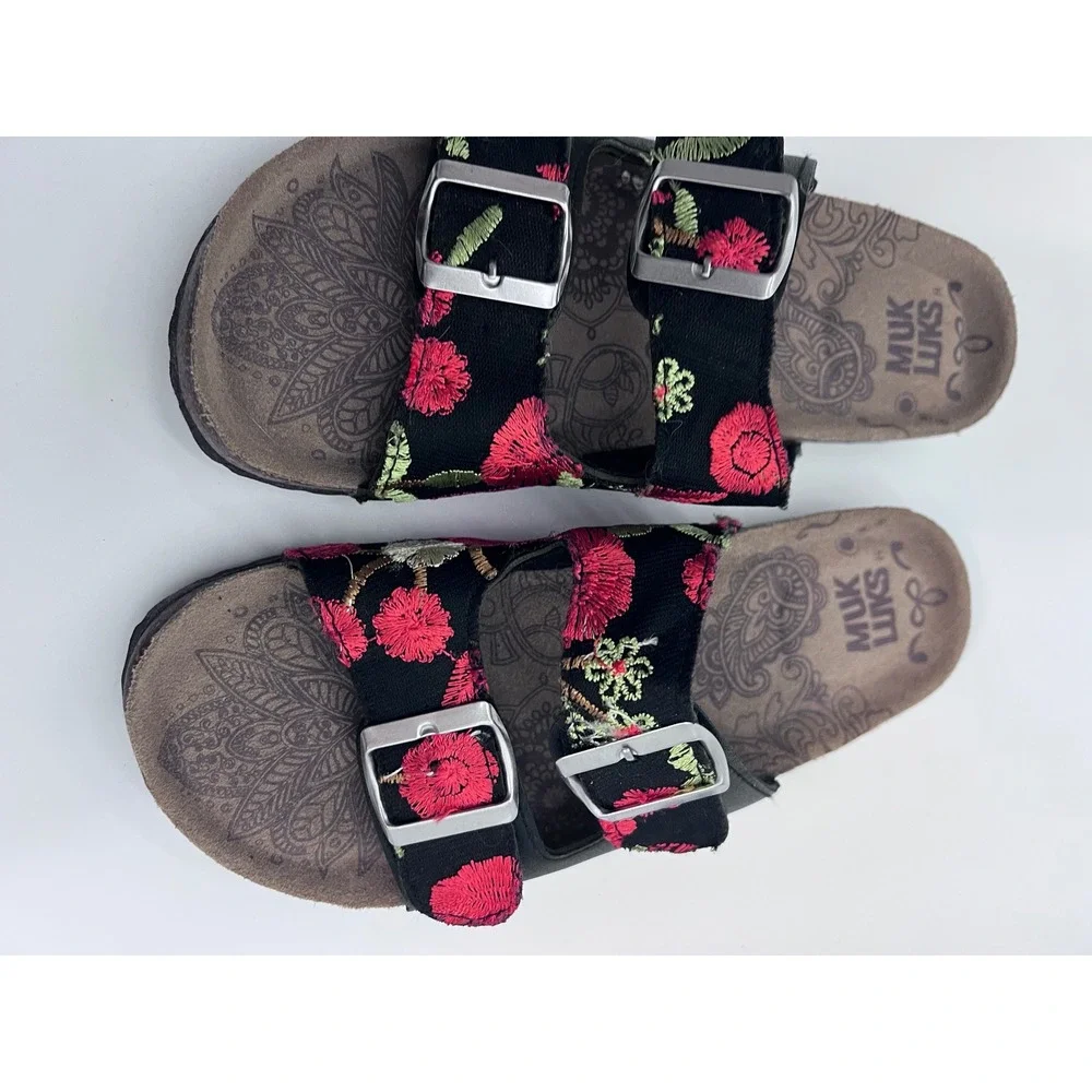 Muk Luks Womens Floral Embroidered Double Buckle Slide Sandals Black Red Paisley